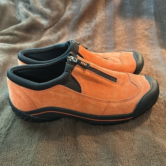 LANDS END All Weather Moccasins Orange Leather Sz 8 - Picture 3 of 12